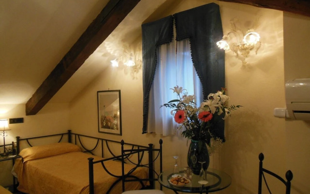 Cariccio Guest House, in the Historic Center of Venice
