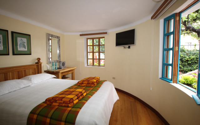 Vieja Cuba Hotel