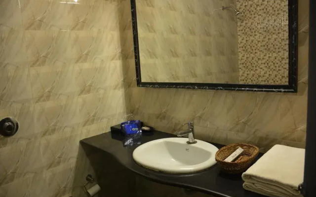 OYO Premium Near Hubli Dharwad Highway
