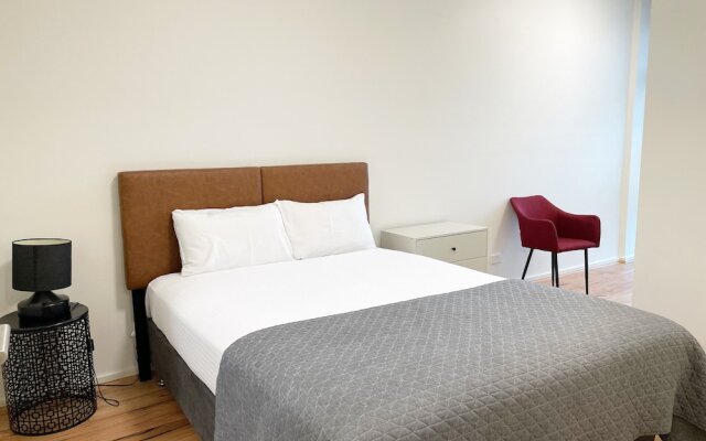 Waterfront Melbourne Apartments