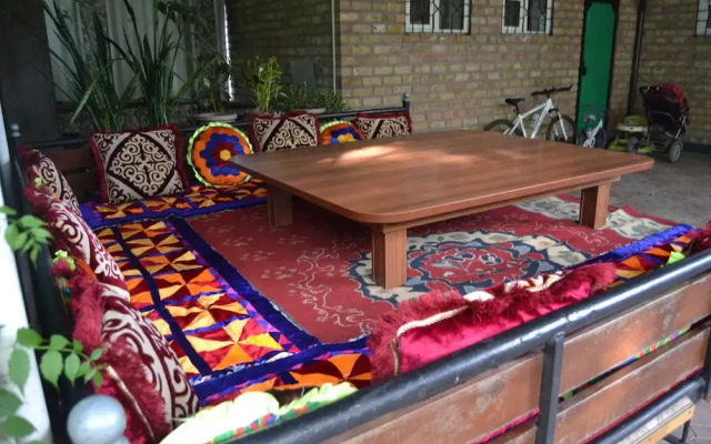Friends guest house & hostel