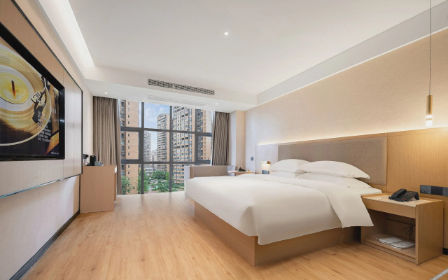 Shiyue Hotel (Gaoxian Fortune Center Store)