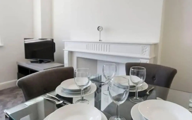 Modern 1 Bed close to Kensington High Street