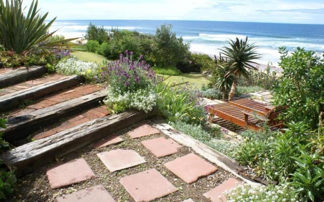 The Pink Lodge on the Beach