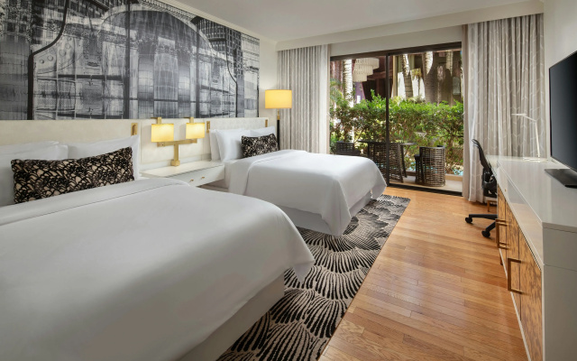 Avenue of the Arts Costa Mesa, a Tribute Portfolio Hotel