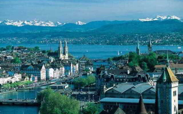 Renaissance Zurich Hotel