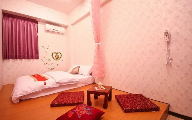 Luodong Market Happiness Homestay