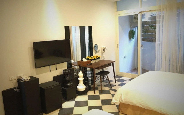 Mini Summer Hostel