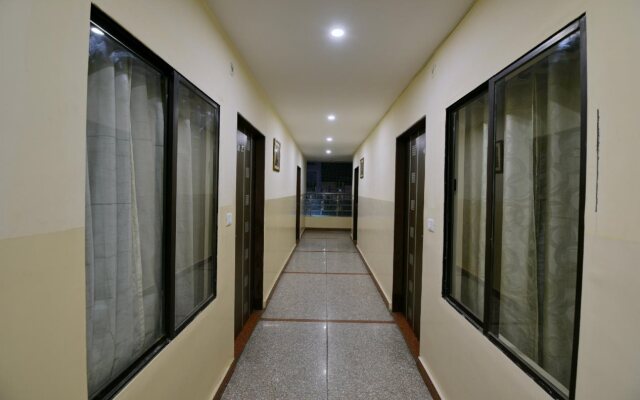 Collection O 3457 Hotel Sky Heights