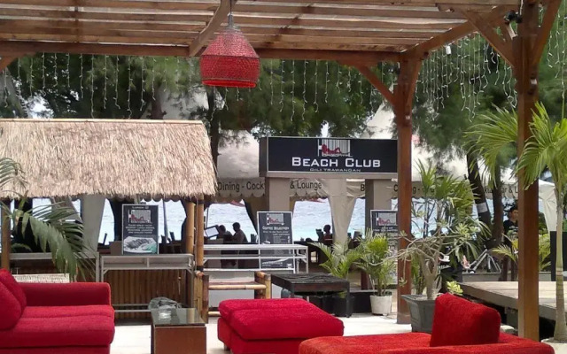 Horizontal Beach Club