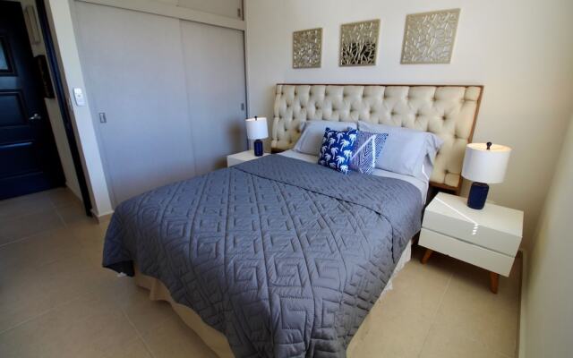 Selvanova 3 bedroom Condo & Casa Club