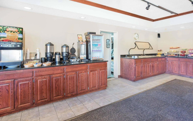 Cobblestone Suites Oshkosh