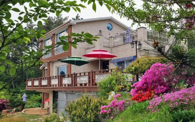 Seosan Noeulgwa Bada Pension