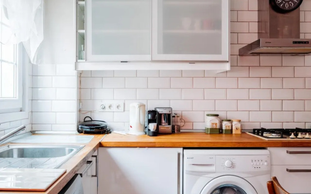 Lovely Flat w Balcony 5 min to Istiklal Ave