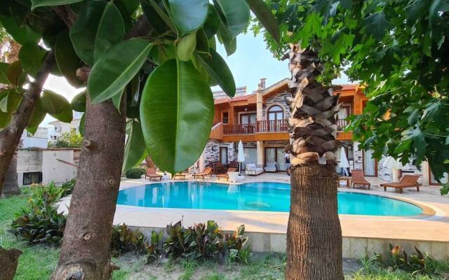 Stunning 10 Bedroom Villa in Dalyan