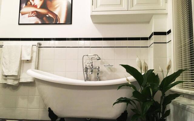 Amsterdam Suites