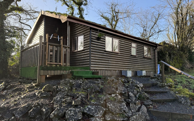Oak Lodge