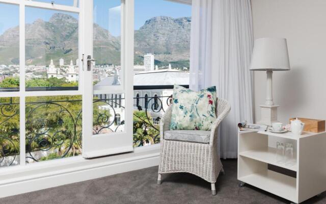 Cape Town Hollow Boutique Hotel