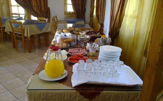 Matala Dimitris Villas and Hotel
