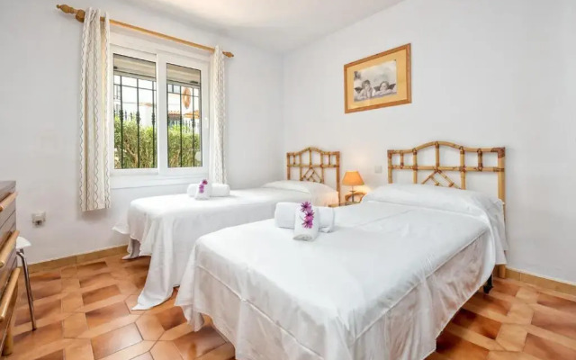 Bungalow sea view, pool, tennis, beach 5min walk