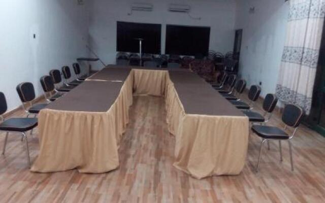 Ragaray Executive Suites