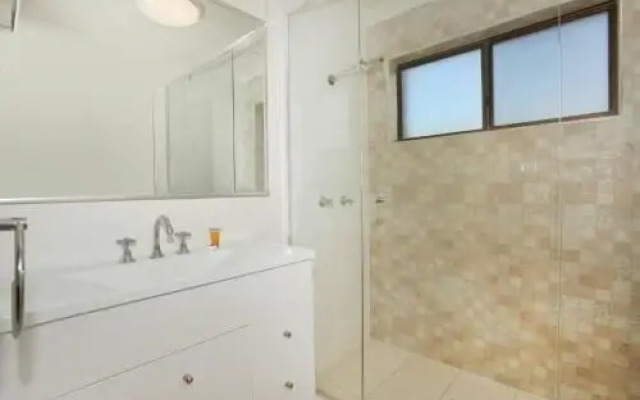 Unit 7 'Belandar Court', Coolum Beach