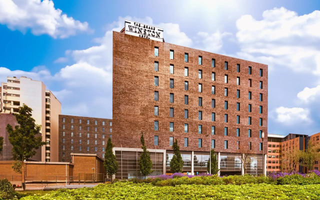 Plaza Premium Grand Winston Hotel