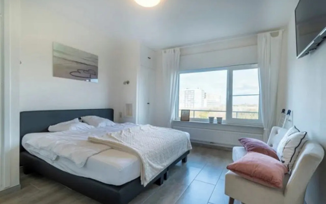 Apartment by North Sea With Stunning Views