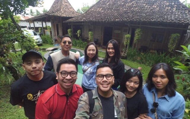 Omah Lila by The Grand Java