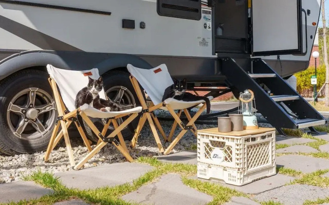 Sokcho Supuro Caravan