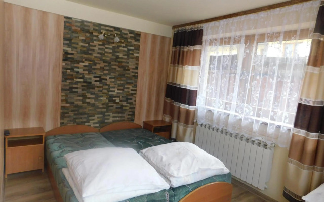 Pokoje Goscinne Monika II