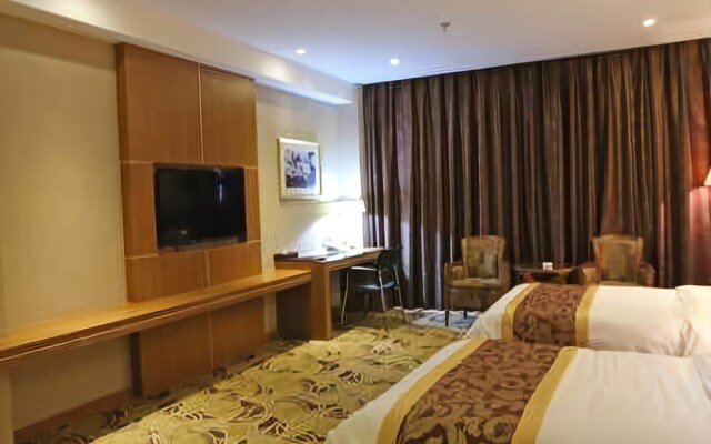 Lanze Holiday Hotel