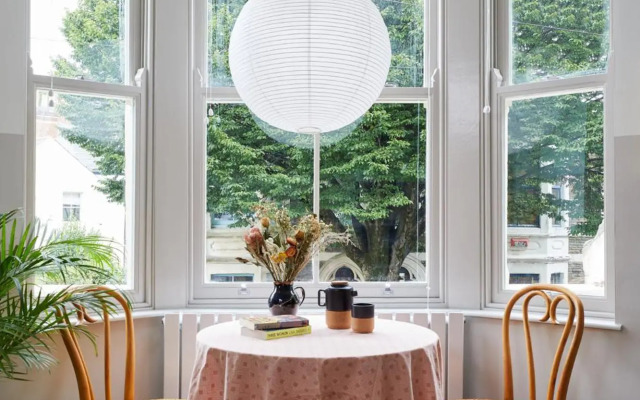 Pontcanna by Black Door Stays