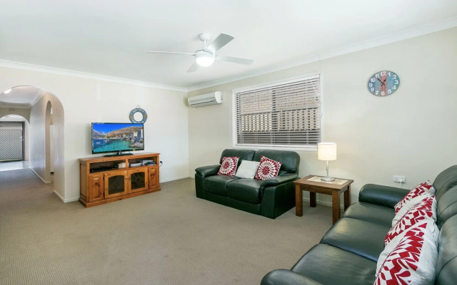 Beachside Holiday Home