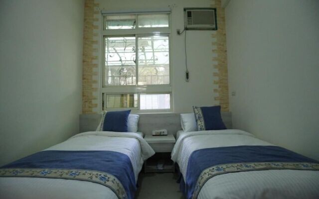 Waiting Homestay