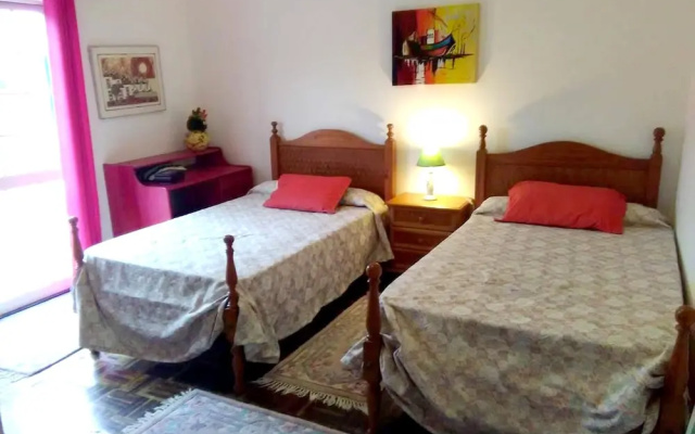 Villa Rua Tiradores Cortiça