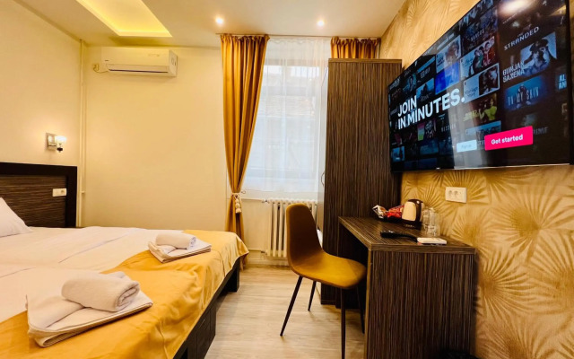 Side One Design Hotel