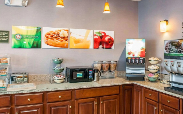 Quality Inn & Suites South Bend Airport