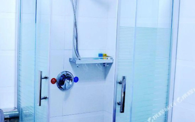 Junyue Business Hotel