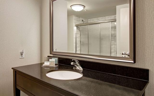 Hampton Inn by Hilton Toronto Airport Corporate Centre