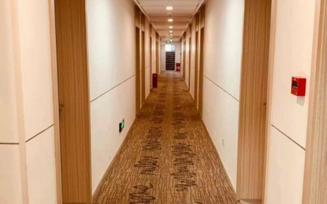 Laiya Hotel (Fengtai Railway Station Tiantan Hospital Branch)