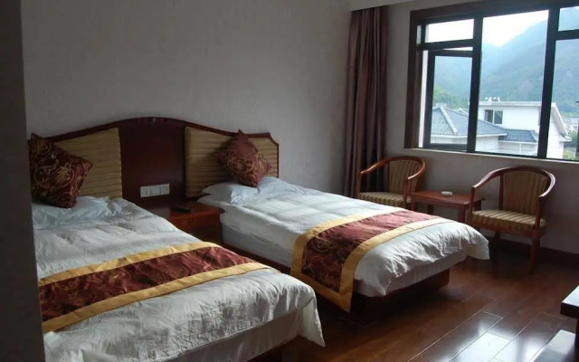 Yandangshan Huating Village