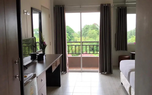 Khao Lak Good View Mansion