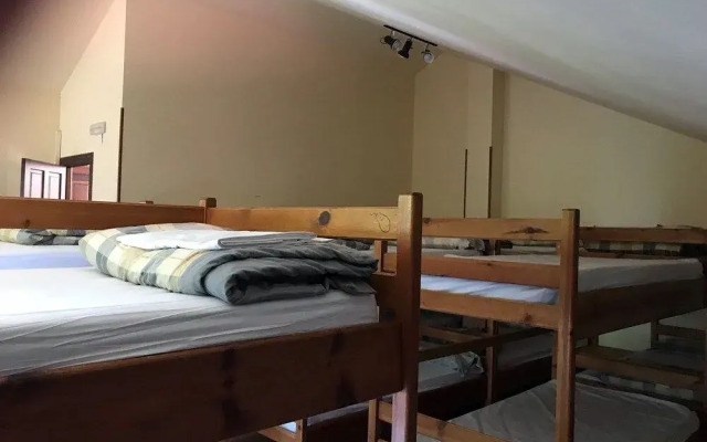 Albergue Los Nuberos - Hostel