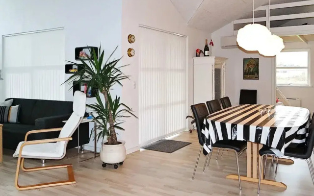 10 Person Holiday Home in Hadsund-by Traum