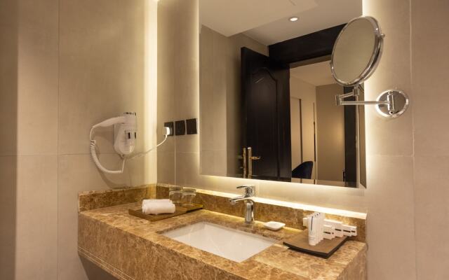 Skyline Hotel & suites