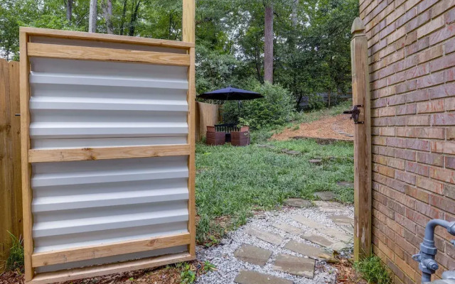 Near Hospitals: Convenient Atlanta Vacation Rental