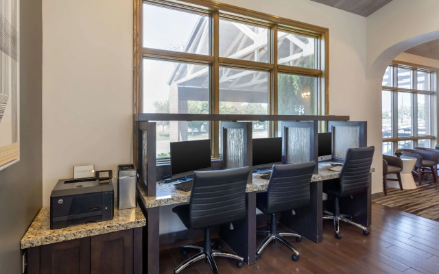 Best Western Plus Cottontree Inn