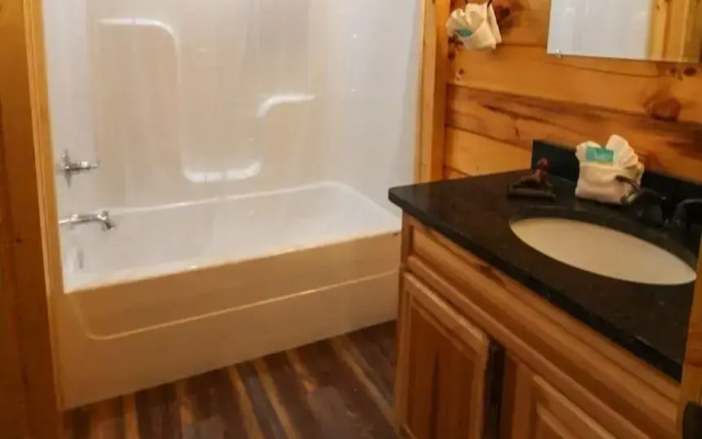 282 Cozy Cub 1 Bedroom Cabin
