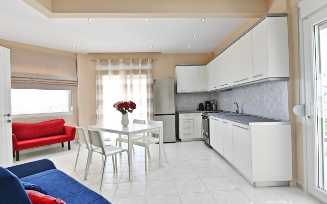 Sabbia Seafront Apartment  2 by TravelPro Serv...